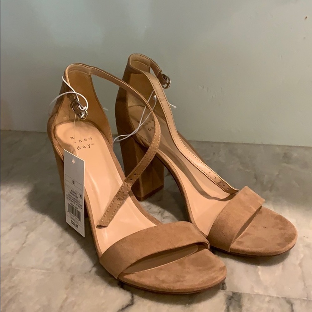 Tan heels